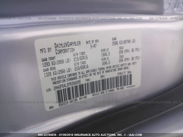 2A4GP54L97R350295 - 2007 CHRYSLER TOWN & COUNTRY TOURING GRAY photo 9