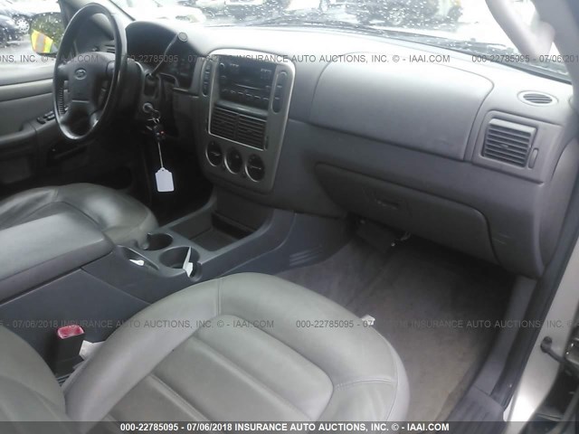 1FMZU73K94UB00755 - 2004 FORD EXPLORER XLT/XLT SPORT/NBX 香槟色 照片 5
