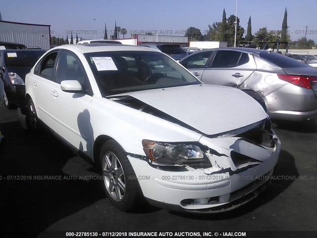 YV1MS390762212112 - 2006 VOLVO S40 2.4I WHITE photo 1