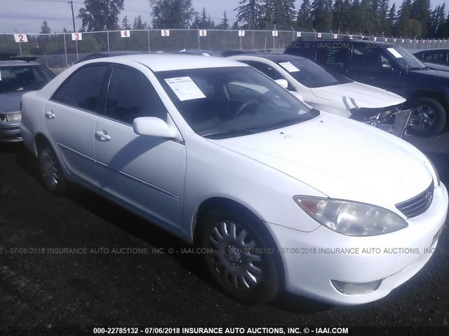 4T1BE32K35U620413 - 2005 TOYOTA CAMRY LE/XLE/SE 白色 照片 1