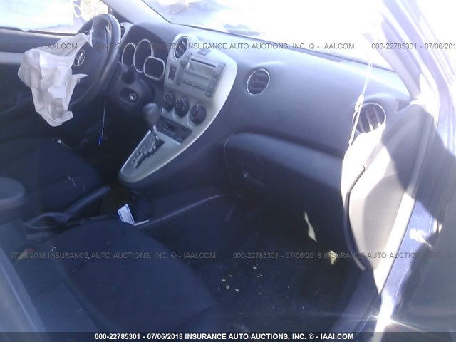 2T1KU4EEXAC267503 - 2010 TOYOTA COROLLA MATRIX  BLUE photo 5