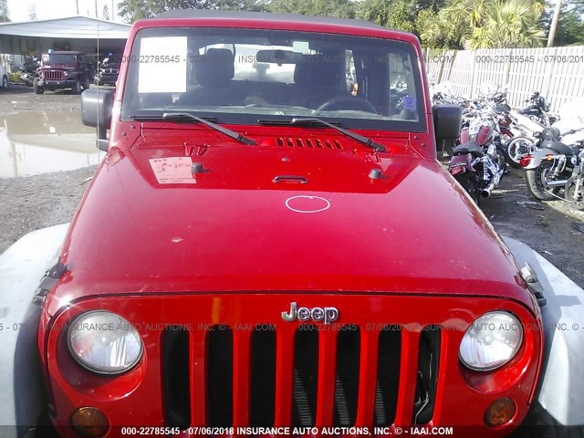 1J4BA3H18BL504862 - 2011 JEEP WRANGLER UNLIMITE SPORT RED photo 6