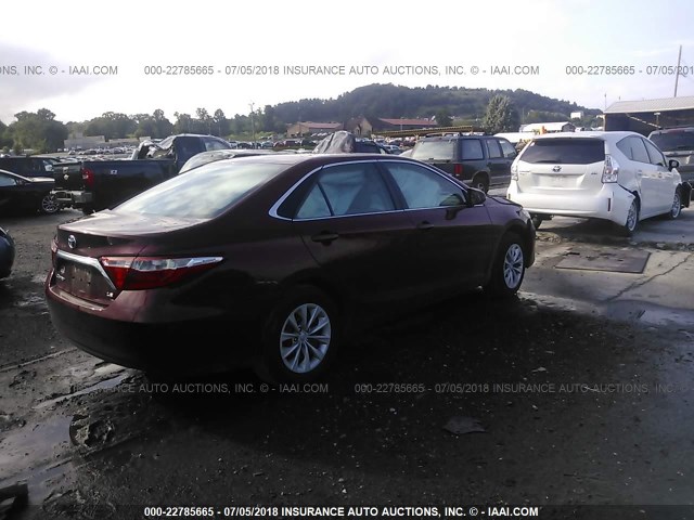 4T1BF1FK9FU990651 - 2015 TOYOTA CAMRY LE/XLE/SE/XSE RED photo 4