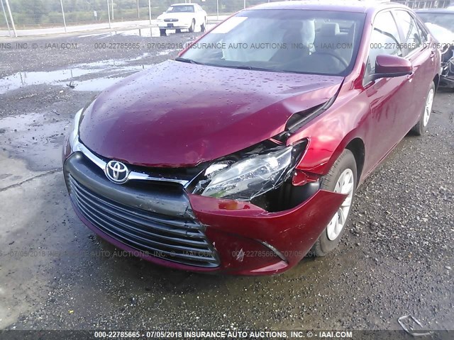 4T1BF1FK9FU990651 - 2015 TOYOTA CAMRY LE/XLE/SE/XSE RED photo 6