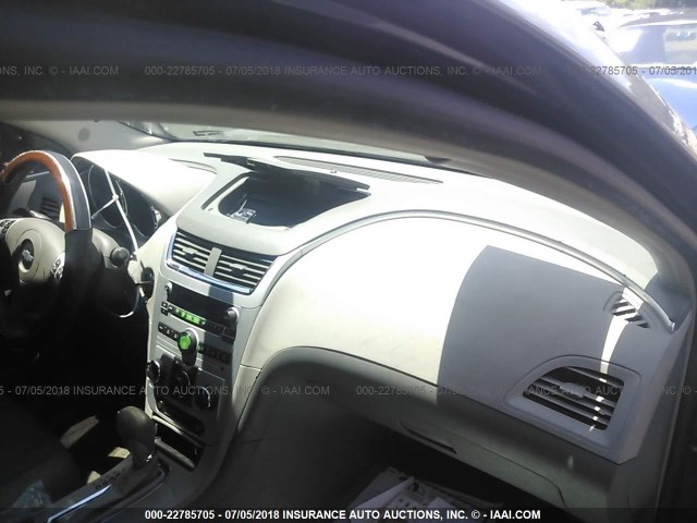 1G1ZH57B594255729 - 2009 CHEVROLET MALIBU 1LT 灰色 照片 5