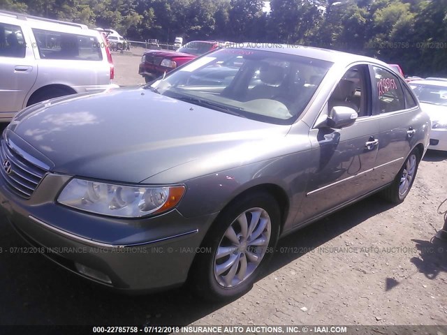 KMHFC46F88A286766 - 2008 HYUNDAI AZERA SE/LIMITED GRAY photo 2