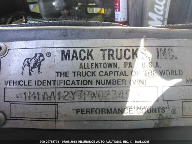 1M1AA12Y7PW023499 - 1993 MACK CH613 CH600 WHITE photo 10