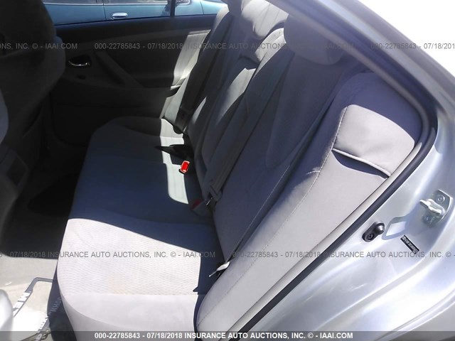4T4BF3EK5AR004026 - 2010 TOYOTA CAMRY SE/LE/XLE SILVER photo 8