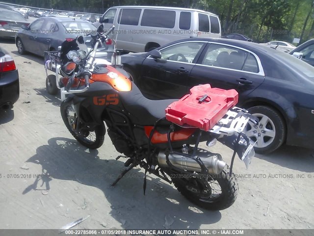 WB1022902AZU02363 - 2010 BMW F800 GS ORANGE photo 3