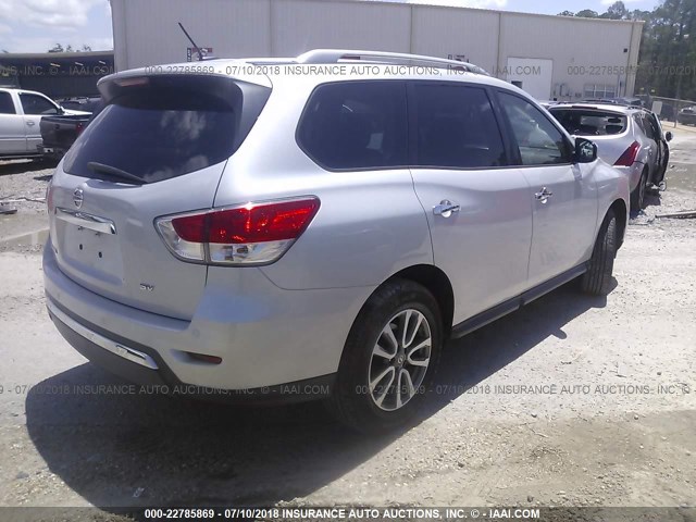 5N1AR2MN0DC636302 - 2013 NISSAN PATHFINDER S/SV/SL/PLATINUM SILVER photo 4