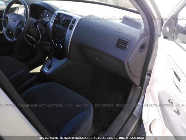 KM8JN72D88U865149 - 2008 HYUNDAI TUCSON SE/LIMITED SILVER photo 5