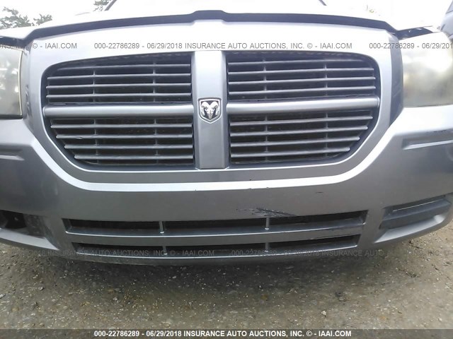 2D8FV47TX6H414914 - 2006 DODGE MAGNUM SE GRAY photo 6