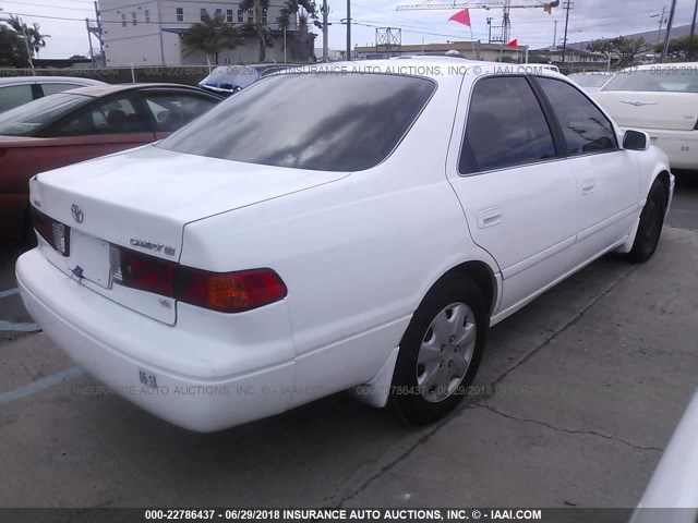 JT2BF22K310297552 - 2001 TOYOTA CAMRY CE/LE/XLE WHITE photo 4