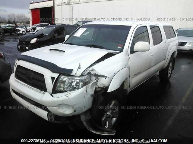 3TMJU62N65M003977 - 2005 TOYOTA TACOMA DOUBLE CAB PRERUNNER WHITE photo 2