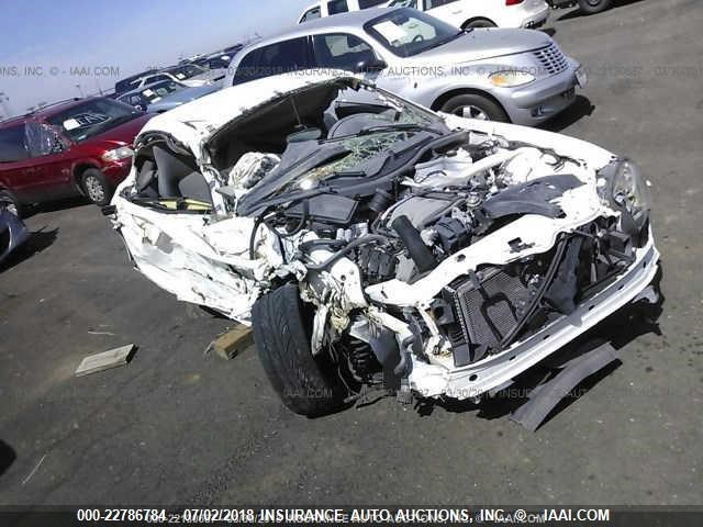 1C3AN69L84X009696 - 2004 CHRYSLER CROSSFIRE LIMITED WHITE photo 1