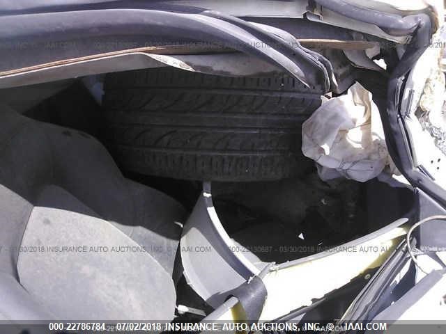1C3AN69L84X009696 - 2004 CHRYSLER CROSSFIRE LIMITED WHITE photo 5