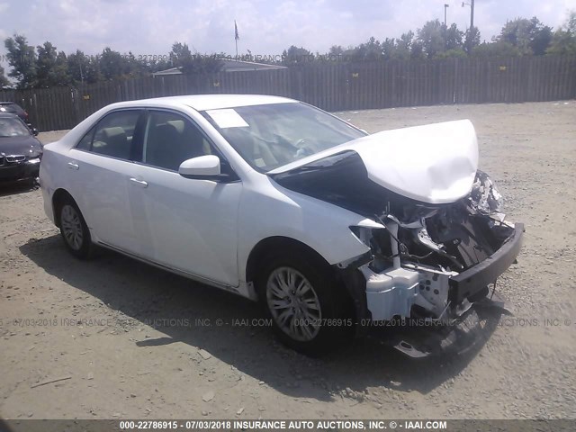 4T1BF1FK5CU510049 - 2012 TOYOTA CAMRY SE/LE/XLE WHITE photo 1