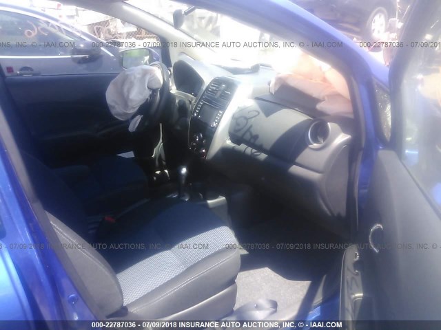 3N1CE2CP9FL441367 - 2015 NISSAN VERSA NOTE S/S PLUS/SV/SL/SR BLUE photo 5