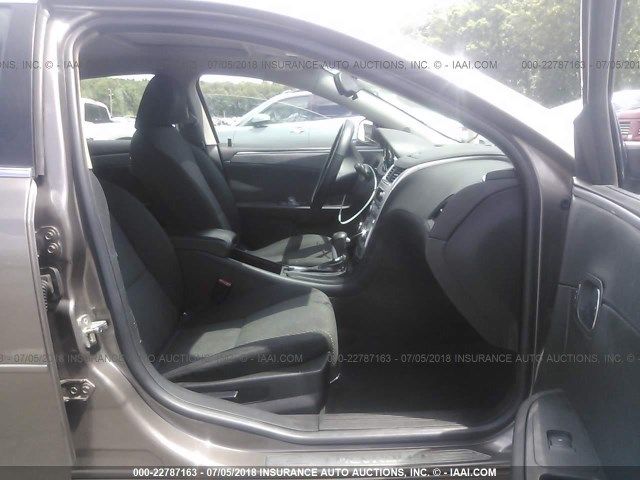 1G1ZC5EU2CF155490 - 2012 CHEVROLET MALIBU 1LT 灰色 照片 5