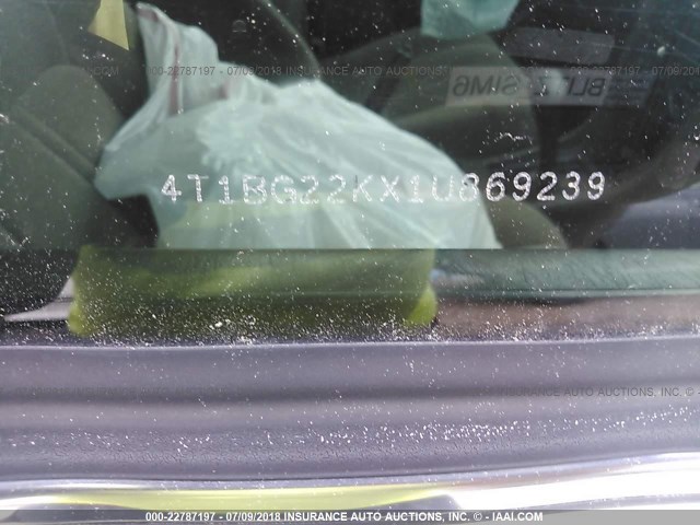 4T1BG22KX1U869239 - 2001 TOYOTA CAMRY CE/LE/XLE 白色 照片 9