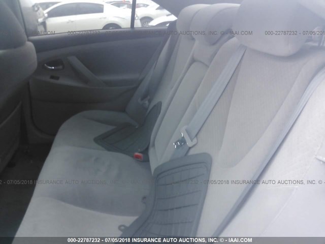 4T1BK46K57U525556 - 2007 TOYOTA CAMRY NEW GENERAT LE/XLE/SE SILVER photo 8