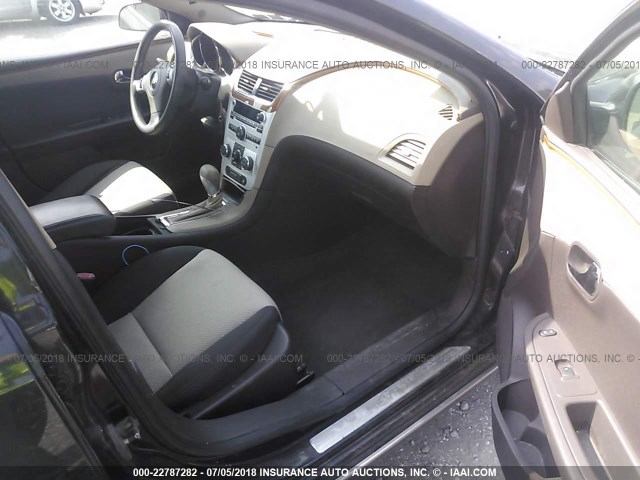 1G1ZH57B39F260481 - 2009 CHEVROLET MALIBU 1LT BLACK photo 5