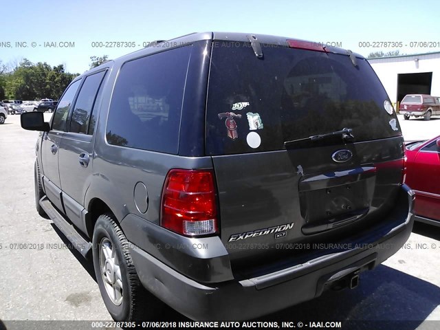 1FMPU16LX4LB20074 - 2004 FORD EXPEDITION XLT GRAY photo 3