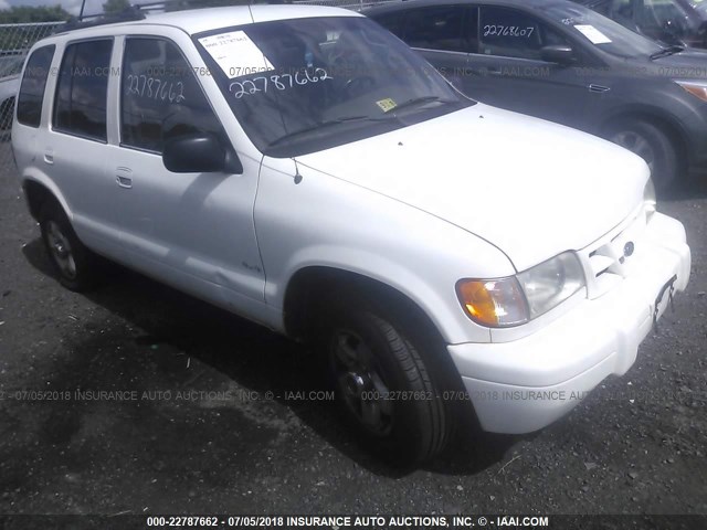 KNDJA723825126761 - 2002 KIA SPORTAGE WHITE photo 1