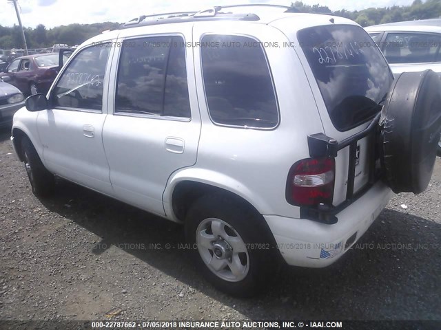 KNDJA723825126761 - 2002 KIA SPORTAGE WHITE photo 3