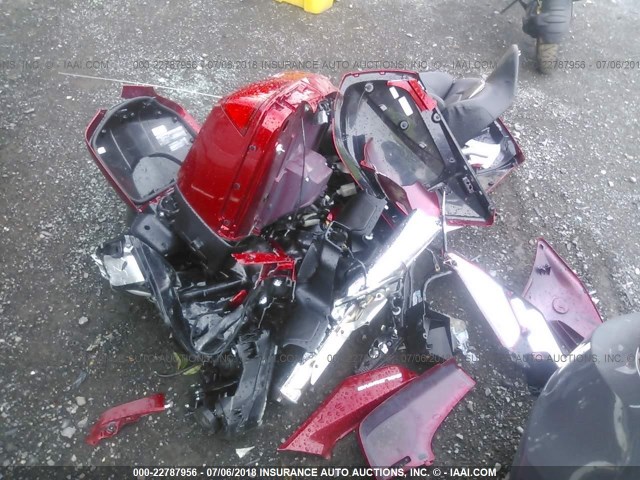 JH2SC68G7HK500149 - 2017 HONDA GL1800 RED photo 9