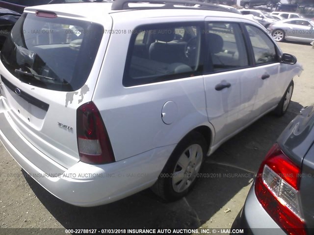 1FAHP36N66W114809 - 2006 FORD FOCUS ZXW WHITE photo 4