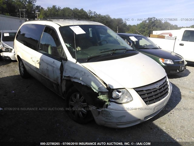 2C8GP54LX5R572216 - 2005 CHRYSLER TOWN & COUNTRY TOURING WHITE photo 1