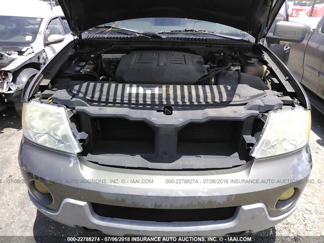 5LMFU27R74LJ18333 - 2004 LINCOLN NAVIGATOR BROWN photo 10