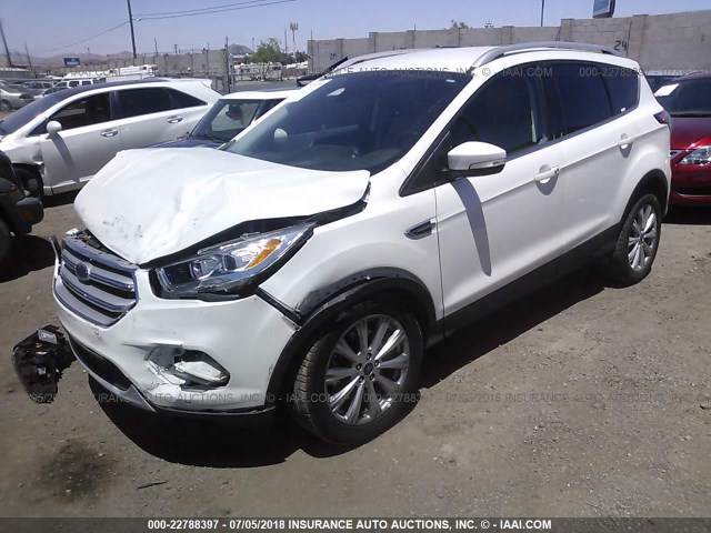 1FMCU0J9XJUB16794 - 2018 FORD ESCAPE TITANIUM WHITE photo 2