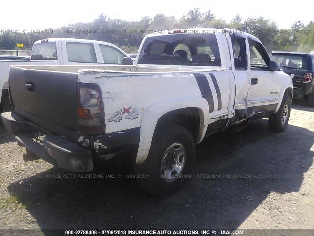 1GTGK29U02Z236544 - 2002 GMC NEW SIERRA K2500 WHITE photo 4