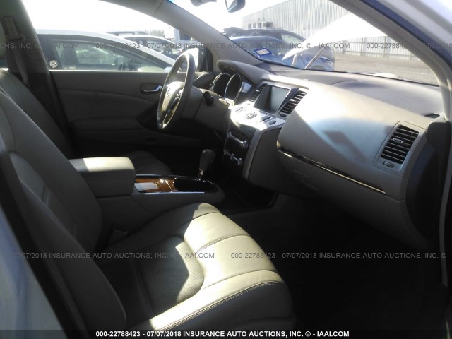 JN8AZ1MU9CW114193 - 2012 NISSAN MURANO S/SL/LE WHITE photo 5