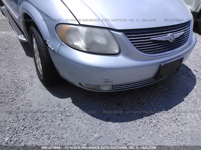 2C4GP54LX1R345927 - 2001 CHRYSLER TOWN & COUNTRY LXI SILVER photo 6