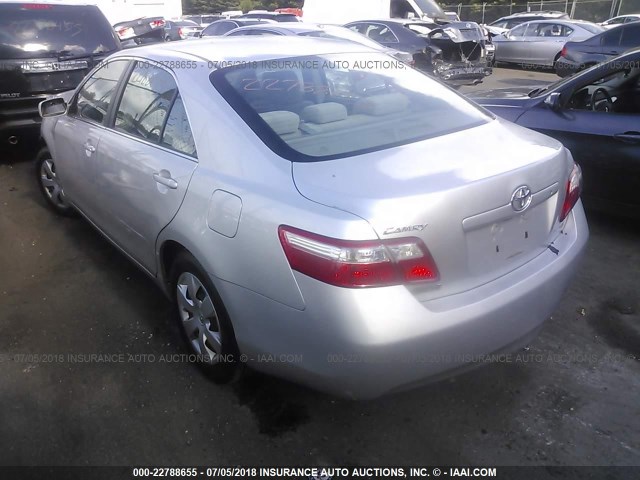 4T1BE46K99U381794 - 2009 TOYOTA CAMRY SE/LE/XLE SILVER photo 3