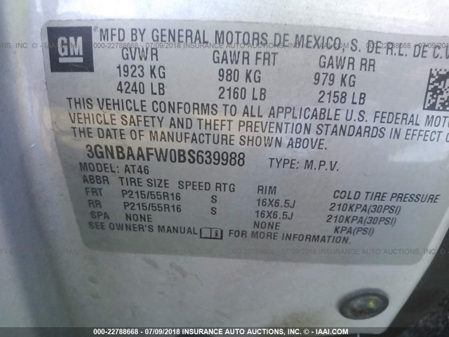 3GNBAAFW0BS639988 - 2011 CHEVROLET HHR LS SILVER photo 9