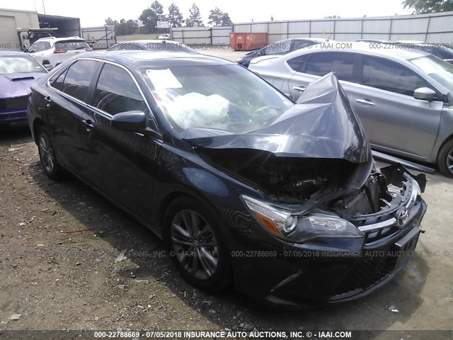 4T1BF1FK5FU901187 - 2015 TOYOTA CAMRY LE/XLE/SE/XSE 深蓝色 照片 1