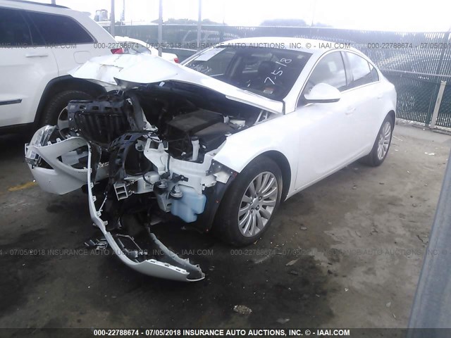 2G4GR5EK3C9166367 - 2012 BUICK REGAL WHITE photo 2