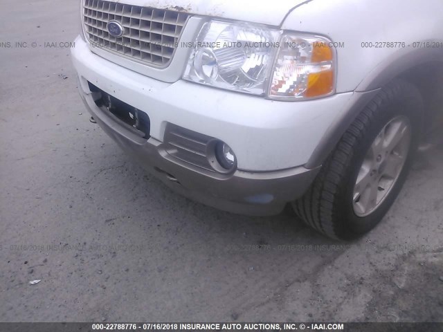 1FMDU74W93ZA67608 - 2003 FORD EXPLORER EDDIE BAUER WHITE photo 6