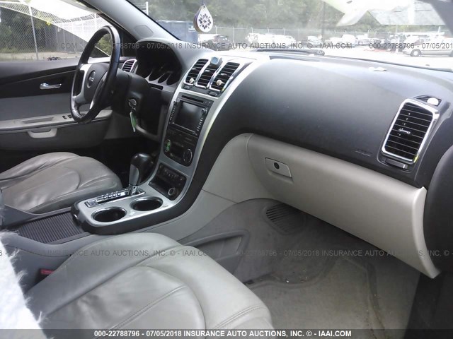 1GKLVMED2AJ122022 - 2010 GMC ACADIA SLT-1 Biały zdjęcie 5