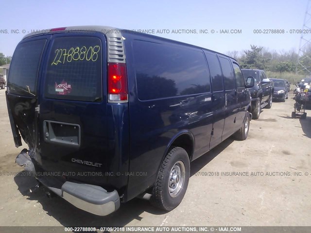 1GCHG39R911203692 - 2001 CHEVROLET EXPRESS G3500  BLUE photo 4