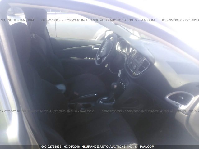 1C3CDFAA0FD252199 - 2015 DODGE DART SE SILVER photo 5