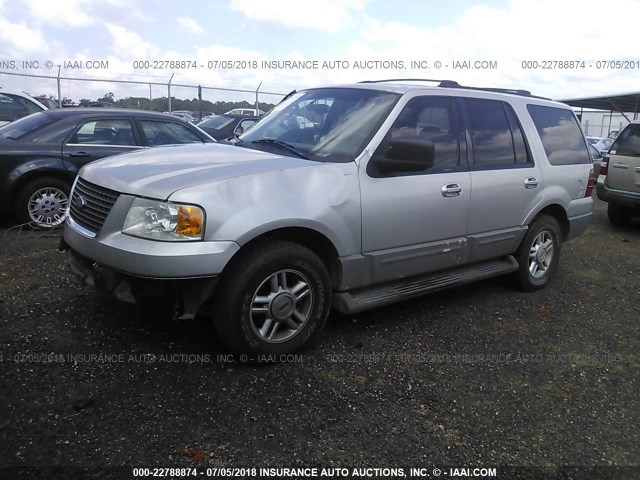1FMRU15W73LC01830 - 2003 FORD EXPEDITION XLT SILVER photo 2