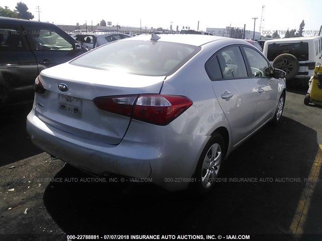 KNAFK4A63G5534294 - 2016 KIA FORTE LX SILVER photo 4