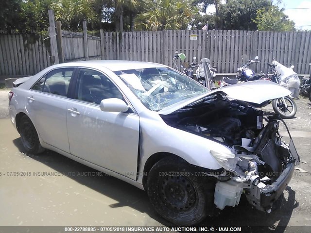 4T1BE46K09U368822 - 2009 TOYOTA CAMRY SE/LE/XLE 银色 照片 1