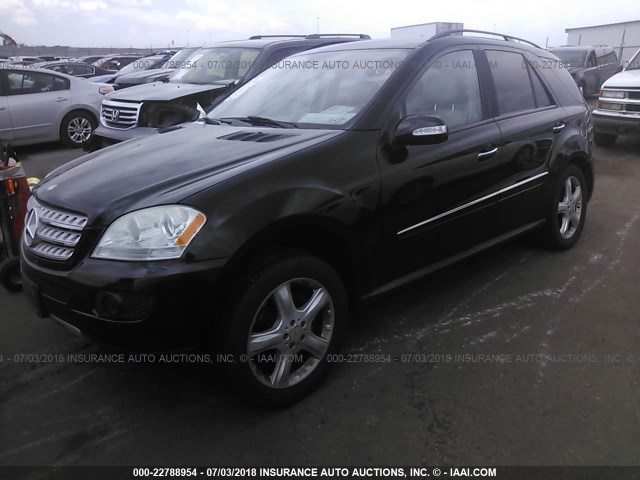 4JGBB22E48A406646 - 2008 MERCEDES-BENZ ML 320 CDI BLACK photo 2