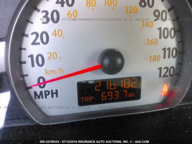 1G8AL52F24Z112935 - 2004 SATURN ION LEVEL 3 SILVER photo 7